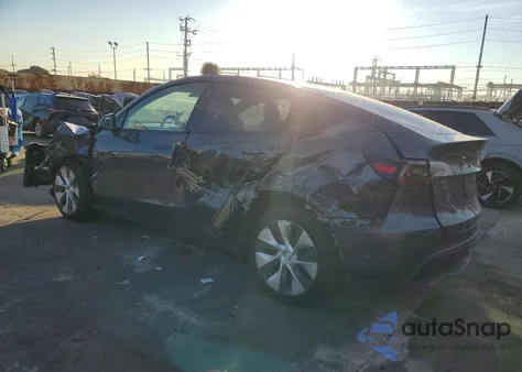 2022 Tesla Model Y from USA, damaged, VIN 7SAYGDEE0NF307772